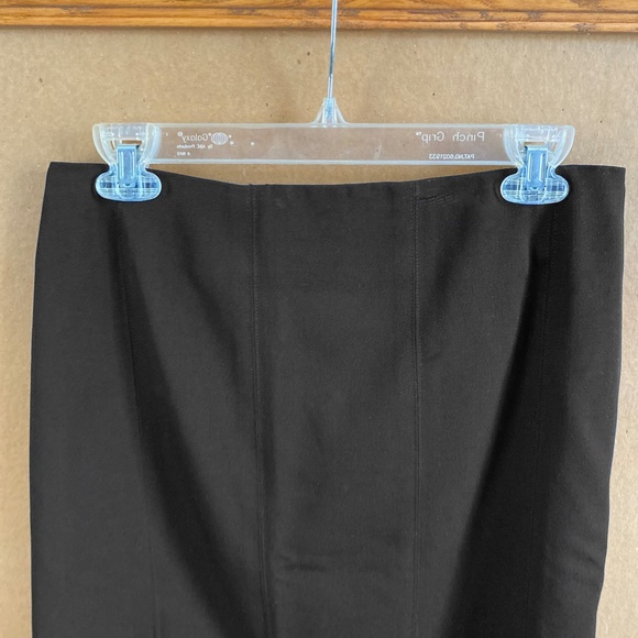 Requirements Black Skirt in size 10 - Picture 5 of 7